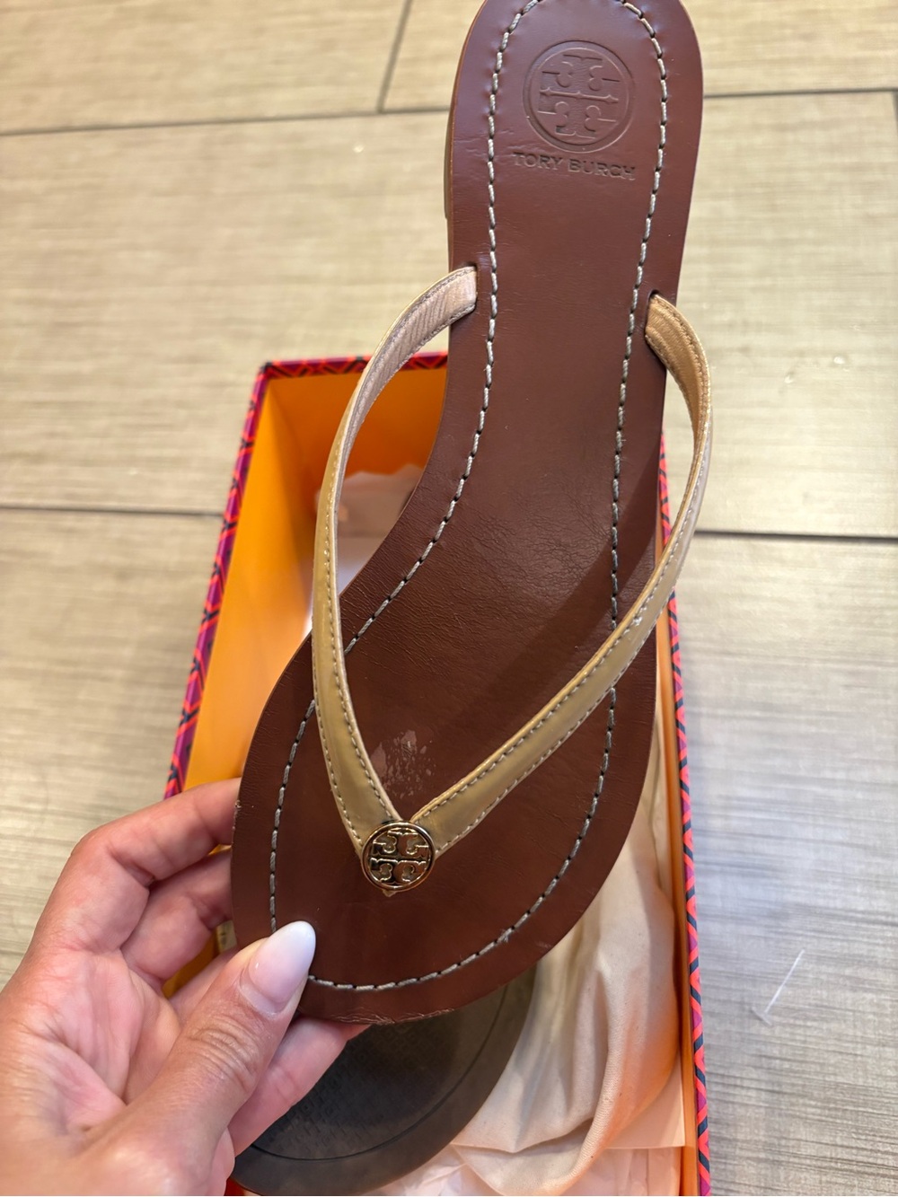 Tory Burch Tan and Brown Logo Thong Sandals - Picture 4 of 4
